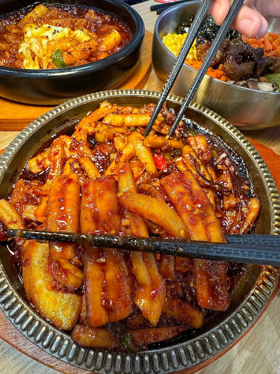 BellBrenna87587's tweet photo. Shaoxing... Delicious restaurants are always unknown and only 20 per person. https://t.co/xrotEBh8Ns