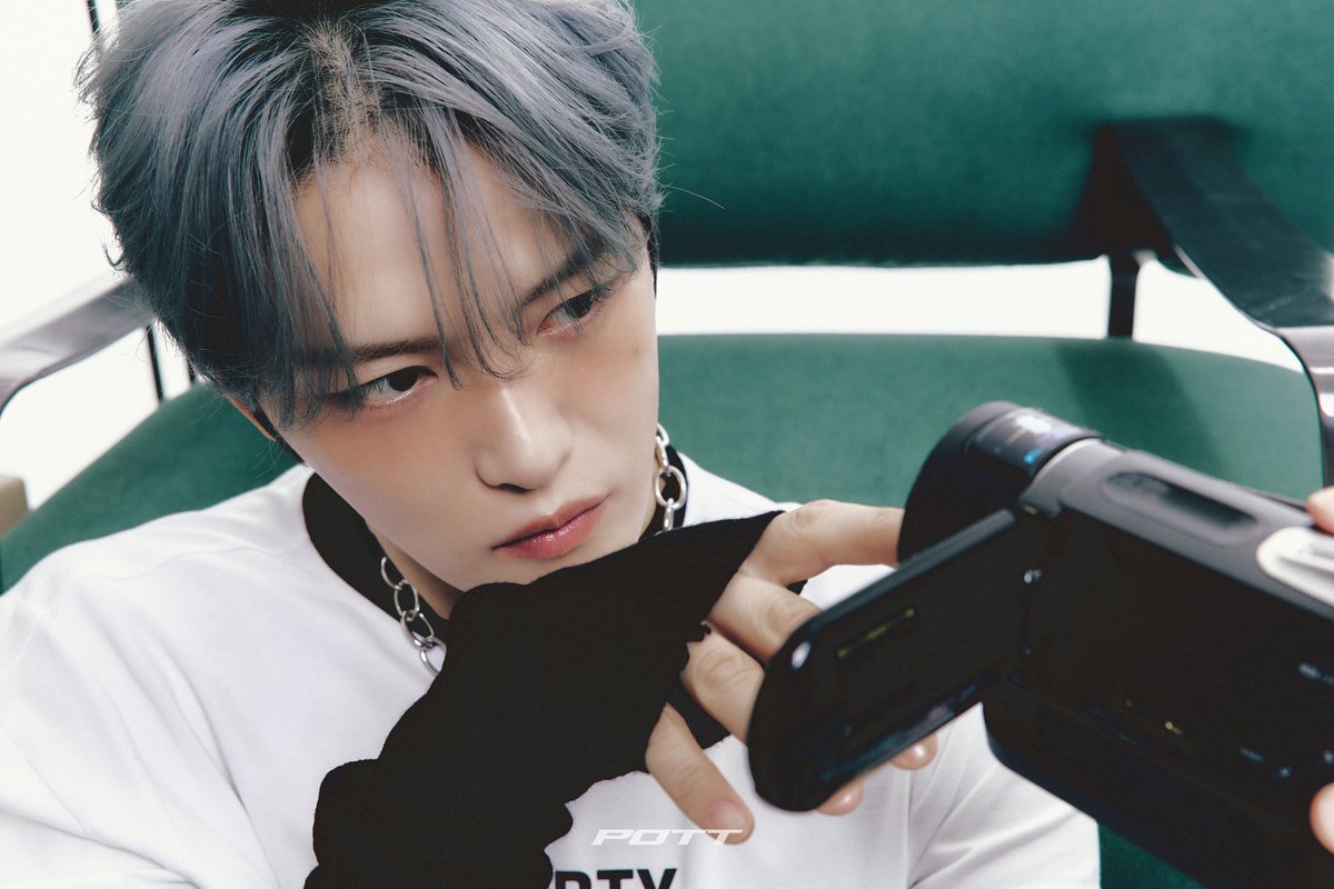 pott_official tweet media