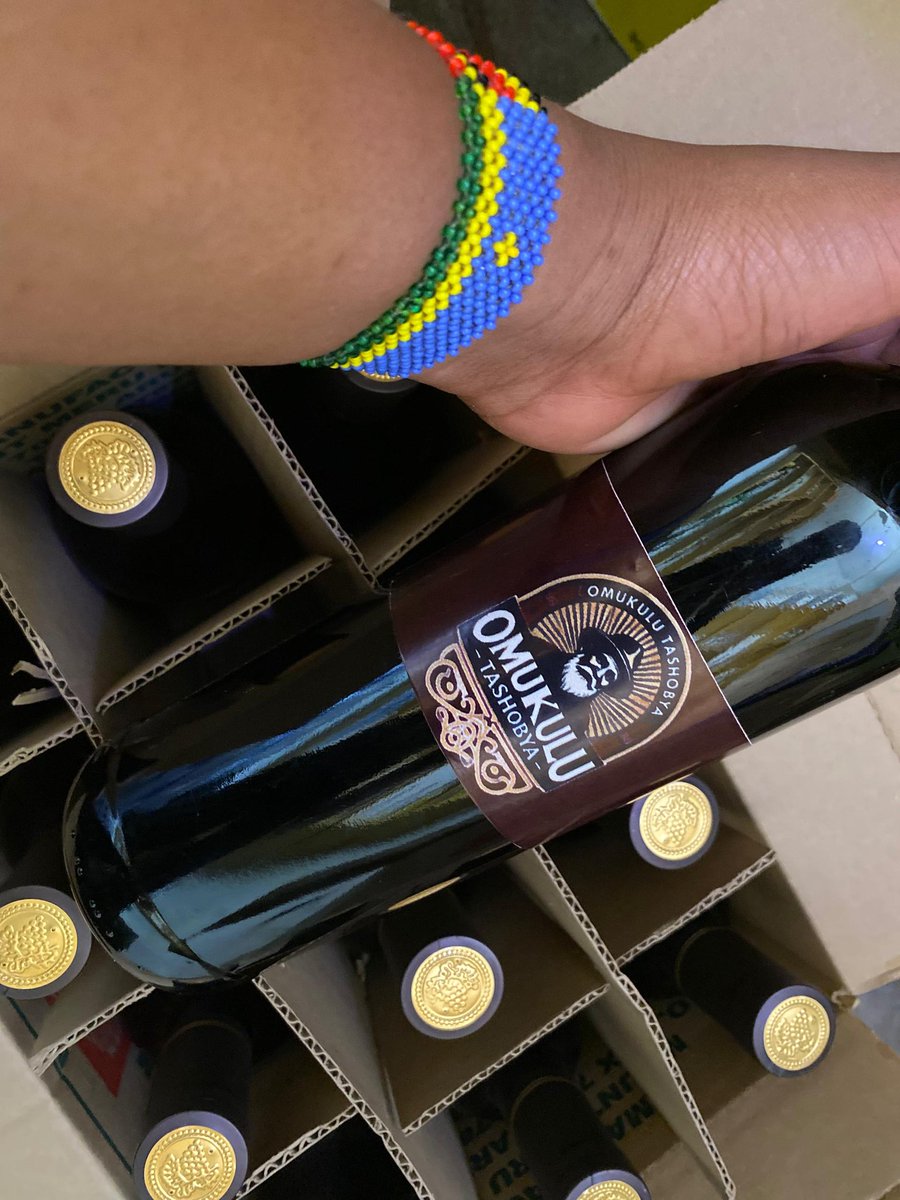 🍷 OMUKULU TASHOBYA Wine - A Taste of Legacy

Chupa moja ya ladha tamu ni Tsh 12,000 tu🫵 
 Low alcohol, smooth &amp; classy  
 Tunatuma popote Tanzania  
Perfect kwa events, zawadi au kujifurahisha nyumbani    
#OmukuluWine #LocalLuxury #SupportLocalBusines

<a href="/SharonMontana20/">Doctor Mishy🇷🇺</a>