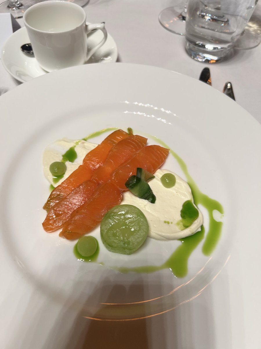 Chris Ray tweet media