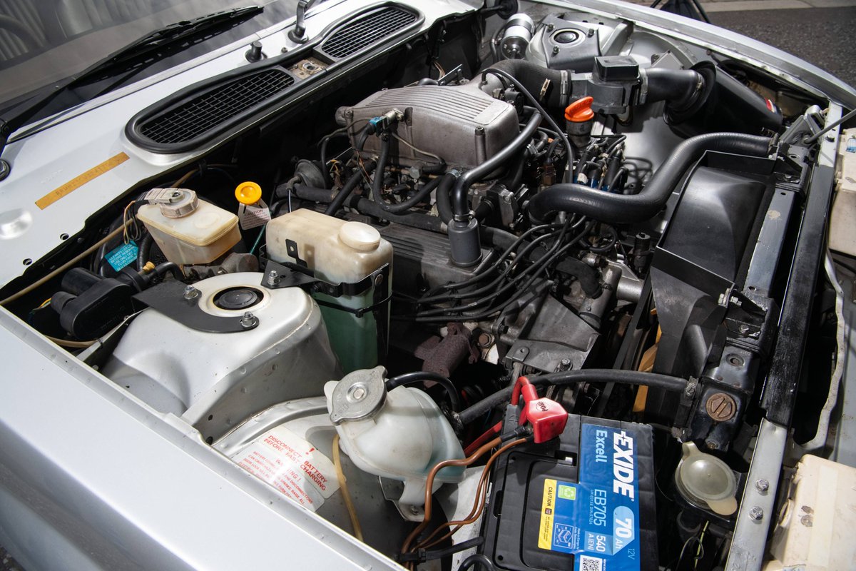 Live Auction | A rare and cherished 1984 Rover SD1 3500 V8 Vanden Plas EFI with less than 70k miles from new 🇬🇧 tinyurl.com/2agl998e