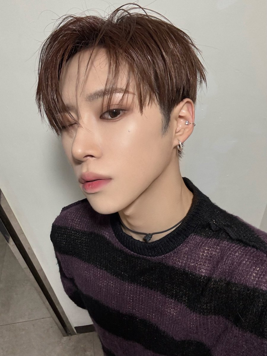 cusoon04's tweet image. user cusoon04 bias line ദ്ദി ˉ͈̀꒳ˉ͈́ )✧