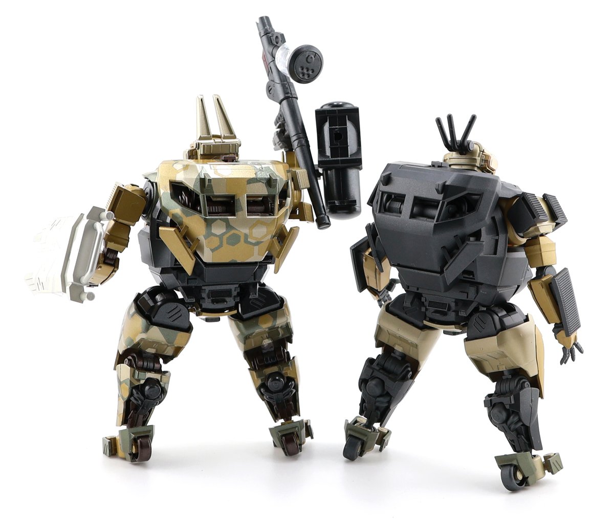 gaianotes's tweet image. 【新製品情報】ミリタリーカラーをメタリック化したメタリックミリタリーカラーシリーズを展開予定!
今までになかったミリタリーカラーのメタリックで、色味も新鮮です。まずは限定カラーと販売して一般販売へ向けて検討する予定です。