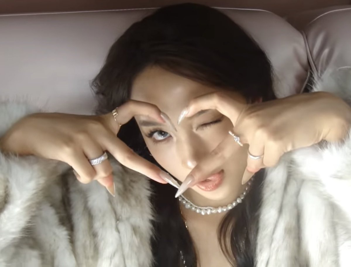 IndoPopBase's tweet image. dita has released the music video for ‘love so sweet.’

Watch: youtu.be/cBFWPEh1hGQ?si…