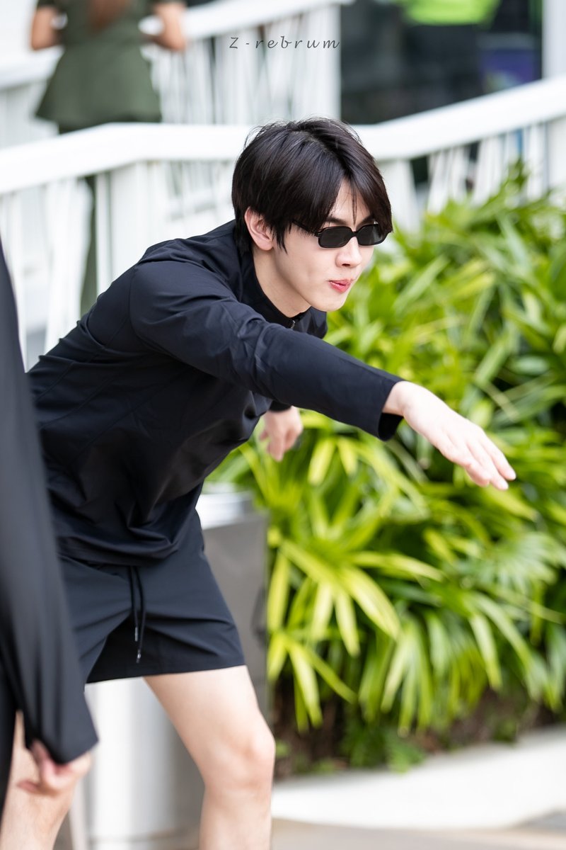 _zrebrum_'s tweet image. วอร์มๆยืดเส้นก่อนลงน้ำกันหน่อย 😆🥰
#ITSSKINxMaxkyPrivateTrip
#maxky_rp #maxkybyZ