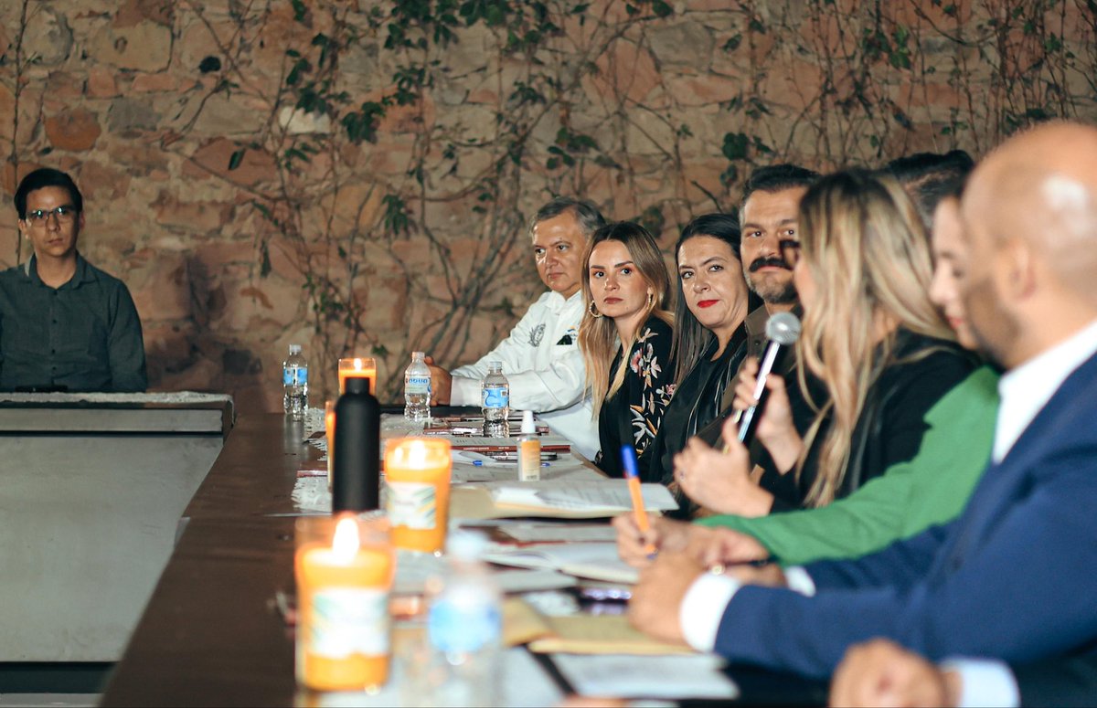 🔖 En el emblemático
Parque Fundidora de la Ferrrería, fue instalada la Comisión de Turismo del Cabildo.

🤝Seremos aliados de los regidores que la integran para continuar trabajando y mostrando el gran orgullo por nuestro Durango, Ciudad Patrimonio del Mundo 🌎