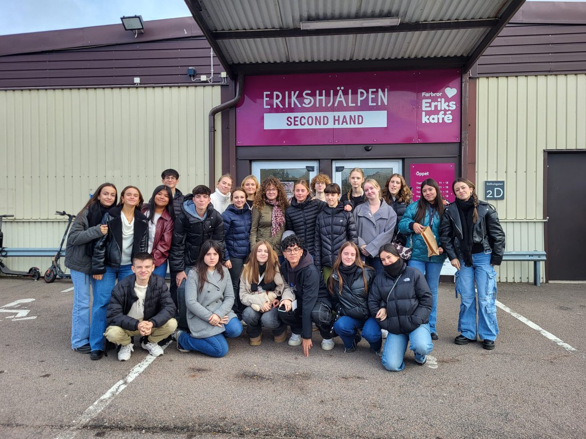 CastilloPuche's tweet image. En la movilidad Erasmus + a Suecia con 4⁰ESO también visitamos la región de Skane, e incluso dimos un paseo por Copenhague antes de coger el avión.
¡Estamos deseando que vengan en febrero nuestros amigos suecos!

#erasmusplus #erasmusplusproject #suecia🇸🇪