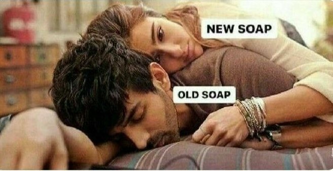 ritikuuuu's tweet image. Every Desi Households 🙂