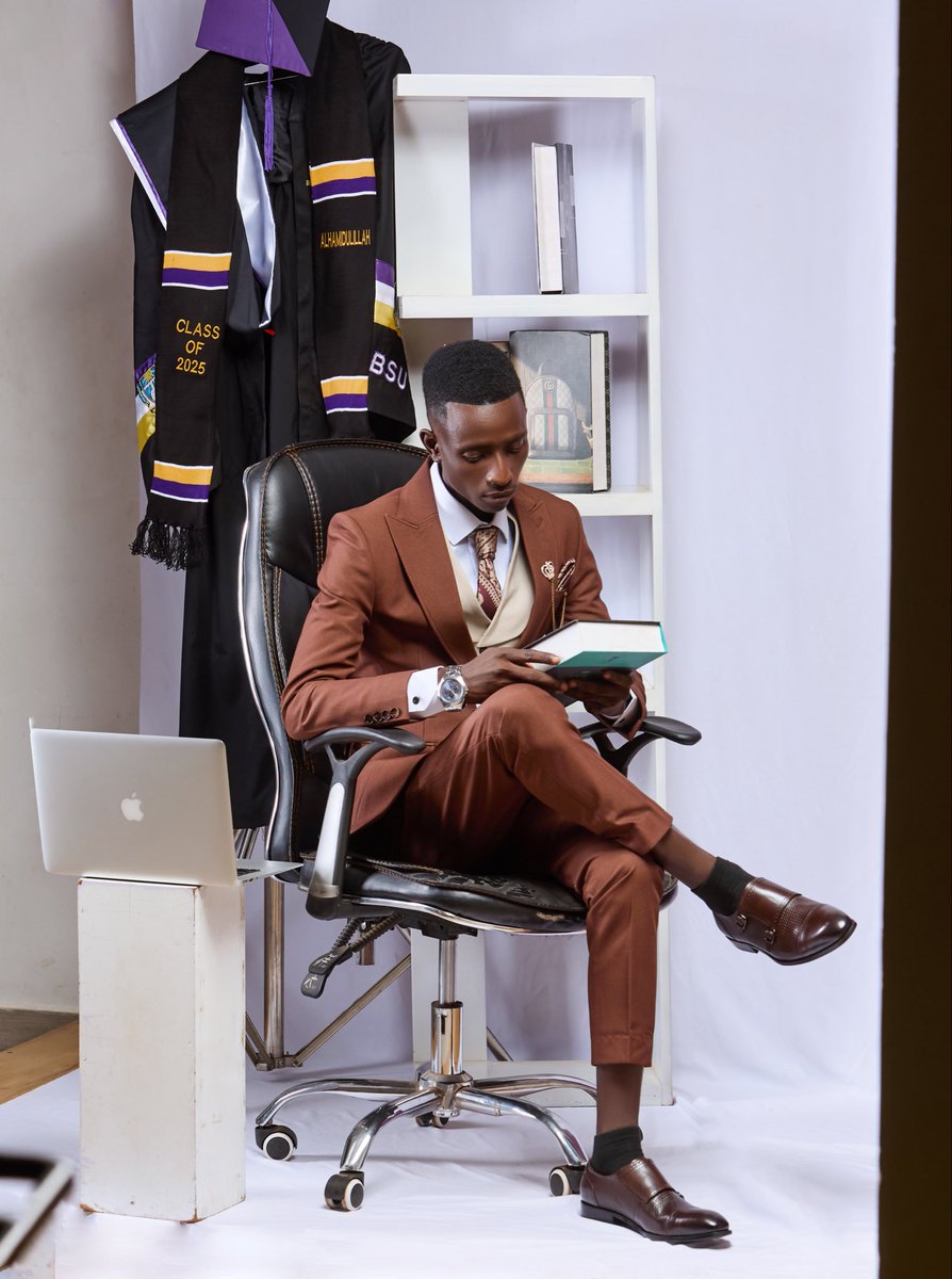 iamrukundo256's tweet image. Bachelors of computer science down!  I executed the code and it came true  congratulations to me @BishopStuartUni  made me