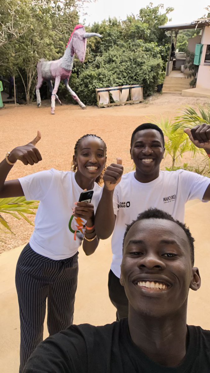 wycl34226's tweet image. Smiling alongside 2 co-founders is definitely therapeutic 😌 
@Code4jeph Co-Founder @TherabotAi 
@waithiraah Co-Founder @tando_me
Cheers to all builders✌️ 
Let's keep building, block by block.