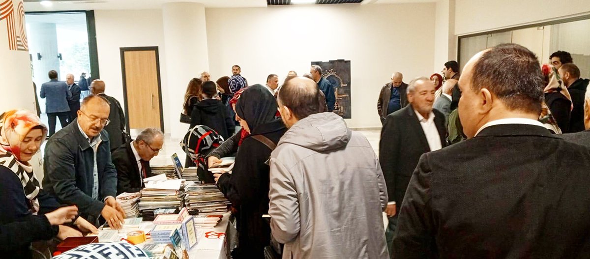 “Toplumun temeli aile, ailenin temeli imandır” - “Aile, iman ve merhametle ayakta kalır” yeniasya.com.tr/dizi/toplumun-…