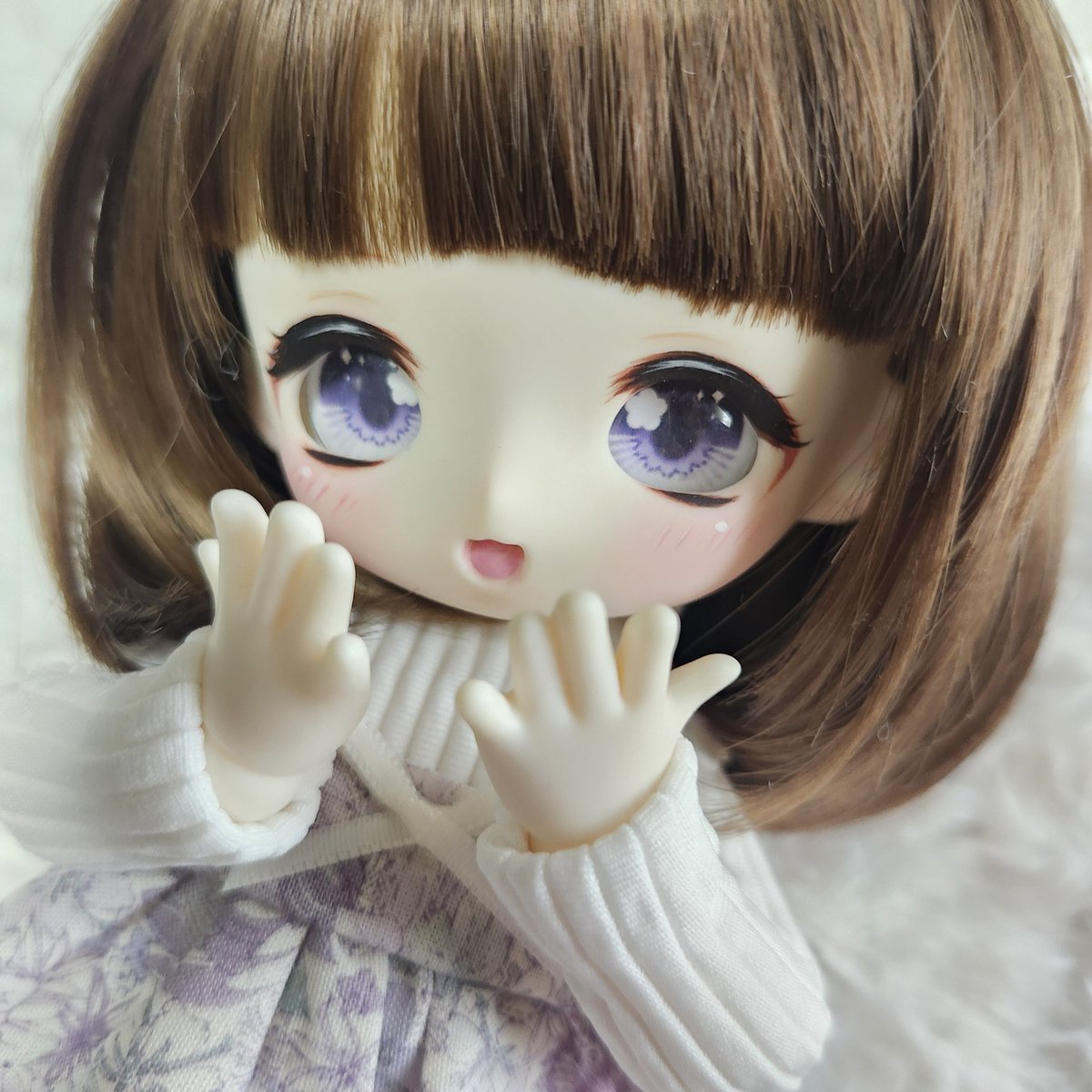 june_rabbit_m's tweet photo. 今日も嬉しいことが。SWDOLLさんの甜茶ヘッドのカスタムちゃんをお迎えしました……！！
もち(@nui__mochi)さんの子です！あまりにかわいい……𝑩𝑰𝑮 𝑳𝑶𝑽𝑬______

タグ付けて欲しいレベルですぅ😭🫶

アイは、当店のフローレア(カボション)を��れております☺️

 #海月屋アイ https://t.co/Lf8Pzvqf8x