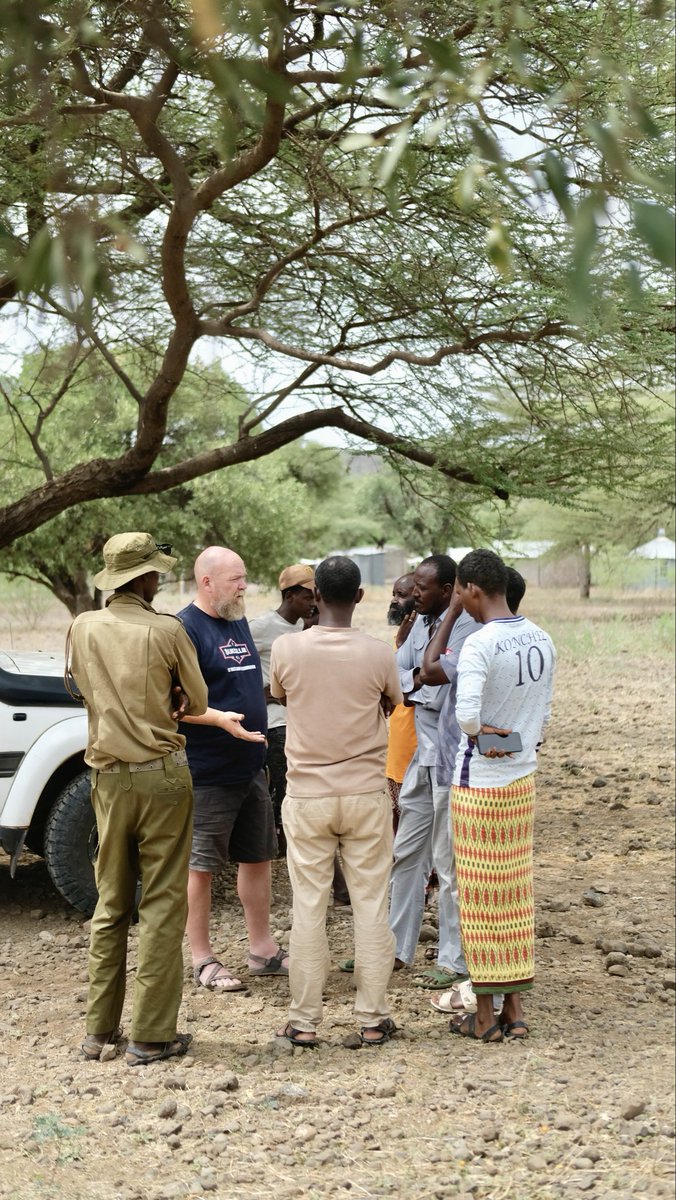 GridlessCompute's tweet image. In northern Kenya talking to multiple communities with no electricity. 

Determining if there is a viable solution for a 12 volt solar+wind hybrid model in these (very) remote locations that have amazing sun and some of the best and most consistent wind in Africa.