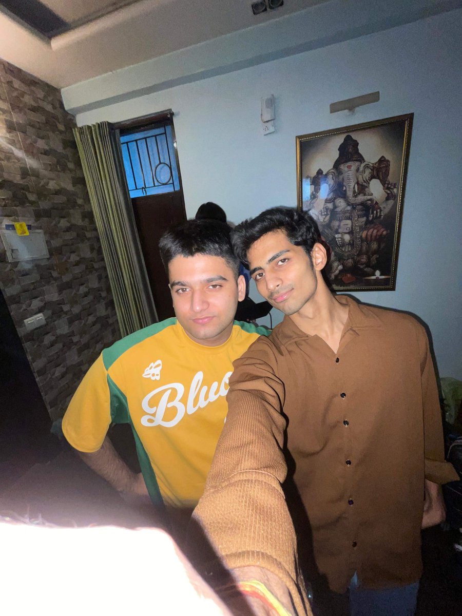 siddharthbosee's tweet image. Happy Birthdayyy fav boy @Utkarsh25752765