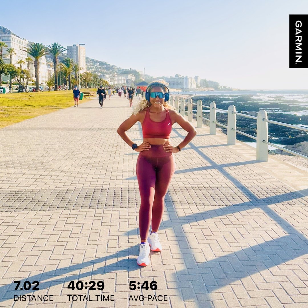 CarolinePule's tweet image. #RunWithCP #Passionaterunner🏃‍♀️💙 Nice easy base run, 7km, 40 min; pace 5:46/km by Sea Point Promenade, such a nice scenic route🌊🌅, So refreshing and tranquil.😊💛 For the love of running.😎
.
.

#southafricanlivingabroad #CapeTown #RunWithTumiSole #Fetchyourbody2025
#Limitless