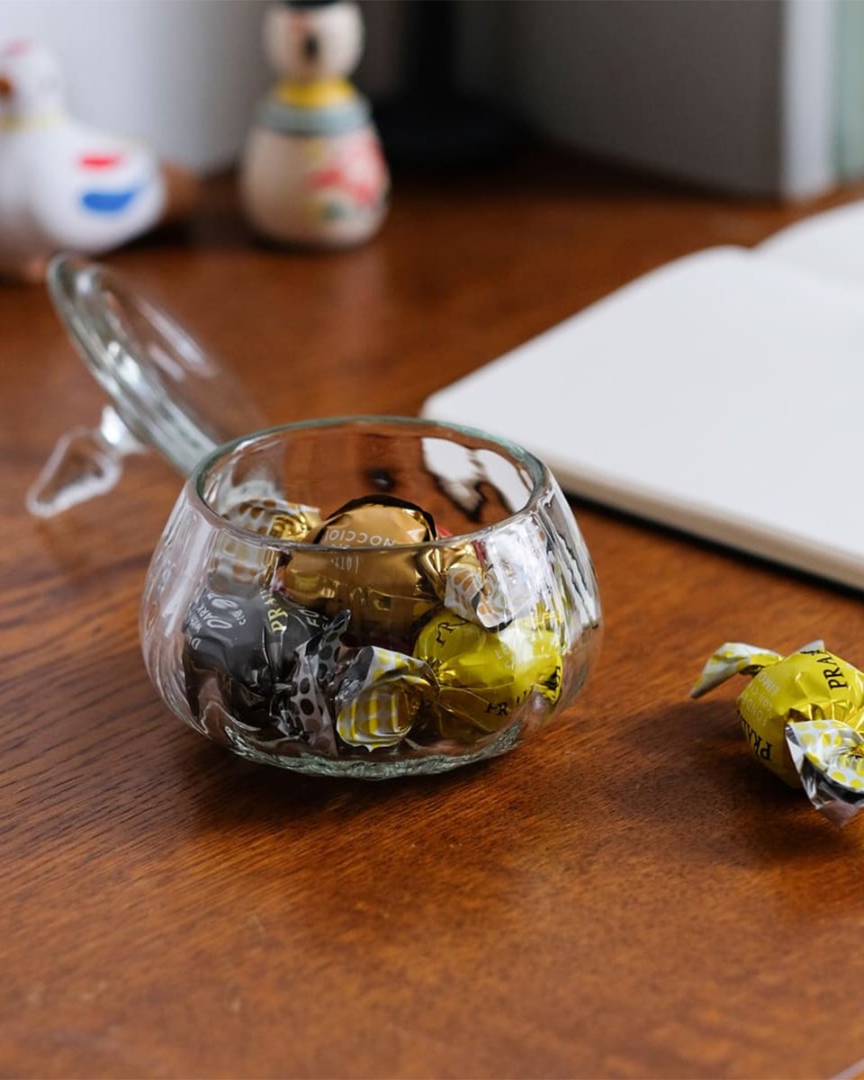 沖縄県名護市に工房を構える「琉球ガラス工房 glass32」から届いた