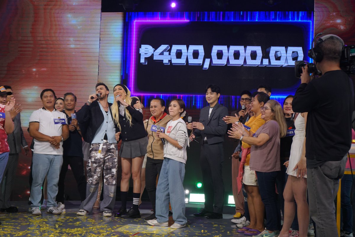 It's Showtime tweet media