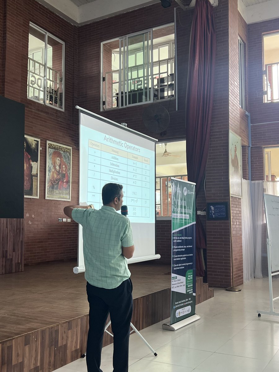JesuitXavi27730's tweet image. Guided by passion. Powered by purpose.
Our Xavier Jesuit Institute tutors inspired young minds in our August Python course, now we’re bringing that experience online! 💻
🗓️ Online Python Programming Course – Nov 2025
⏰ Register by Oct 28
🔗 selar.com/xajipythononli…
#PythonCourse