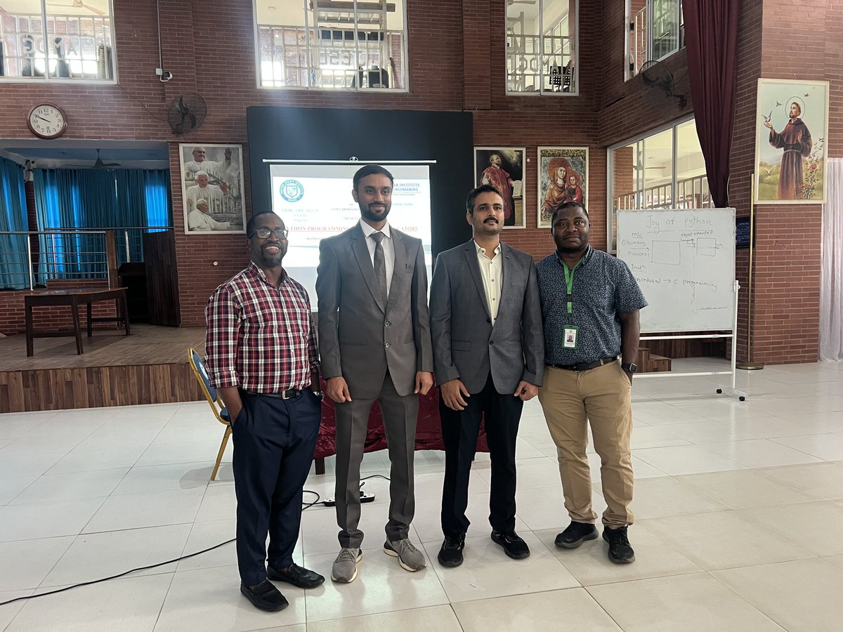 JesuitXavi27730's tweet image. Guided by passion. Powered by purpose.
Our Xavier Jesuit Institute tutors inspired young minds in our August Python course, now we’re bringing that experience online! 💻
🗓️ Online Python Programming Course – Nov 2025
⏰ Register by Oct 28
🔗 selar.com/xajipythononli…
#PythonCourse
