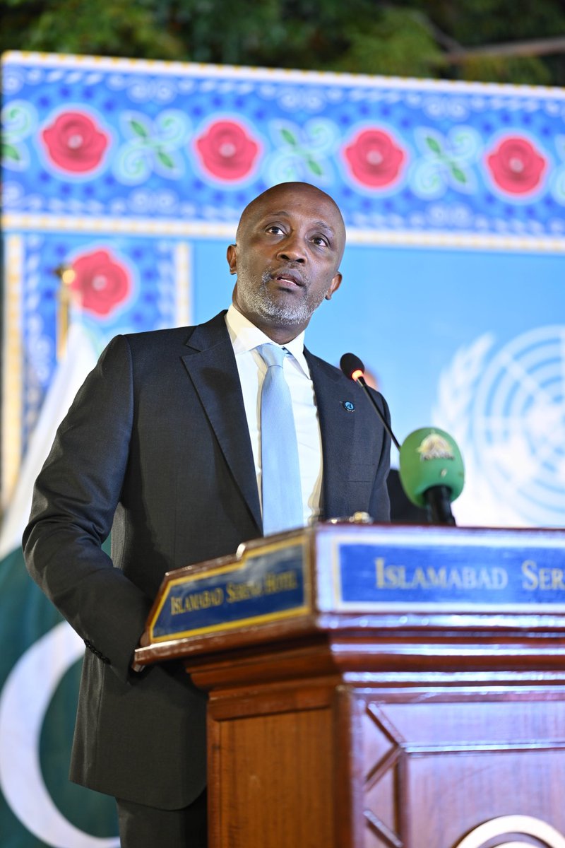 UNinPak's tweet photo. “On #UNday, my message to you is of hope, courage &amp; confidence. These are not my words, but those of Jinnah. When he delivered them, 78 years ago, he lit hope in millions of hearts. He rallied a young &amp; hurting nation to keep its eyes fixed on a brighter tomorrow.”

@Momalindi https://t.co/baxjrEvNjG