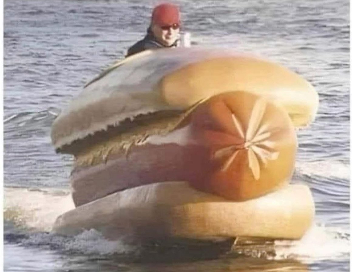 Gli uomini in DM 2 minuti dopo avergli ricambiato il follow e messo un like al loro post