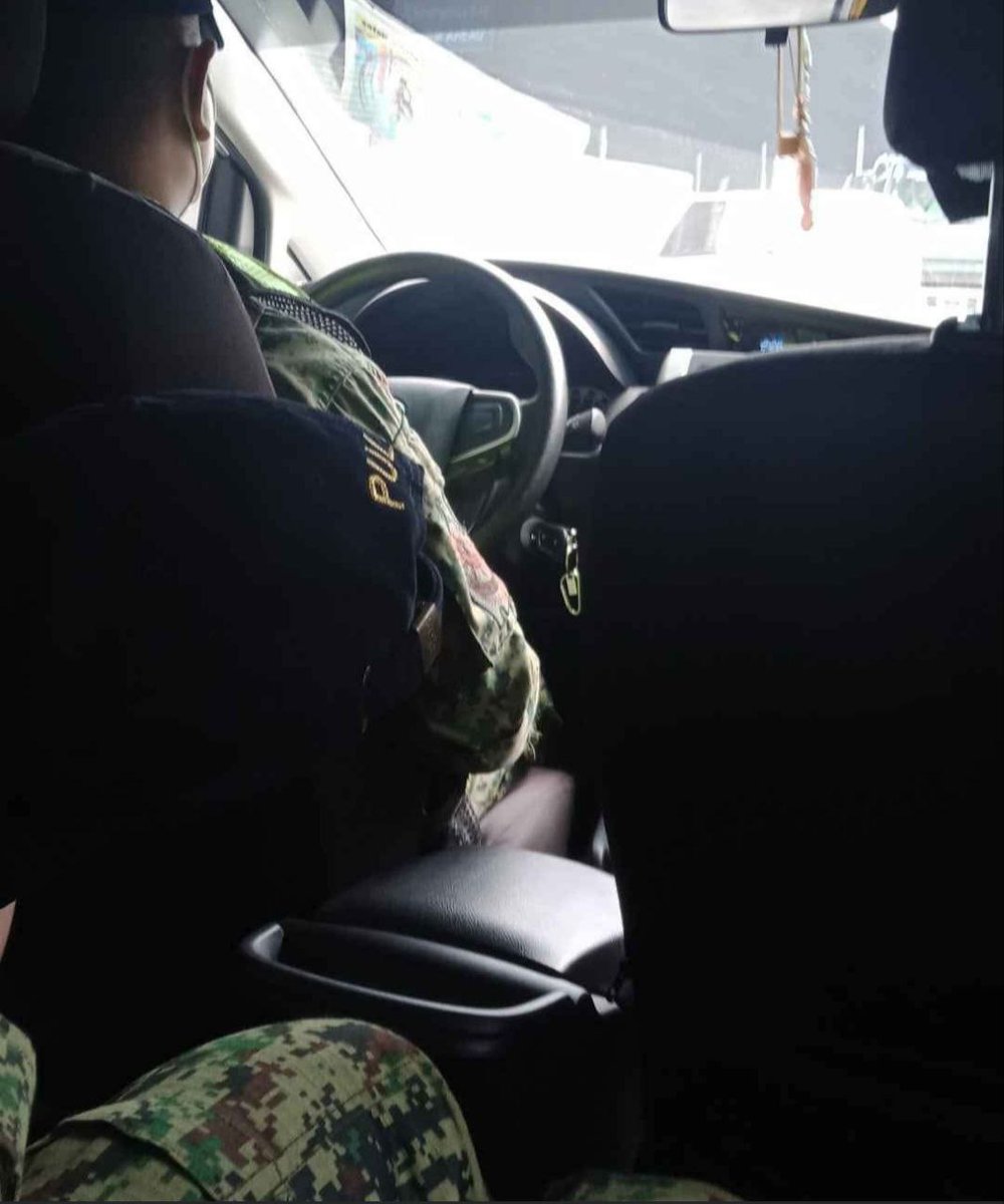 IsnapiSnaps's tweet image. Pulis lang ang mahilig magpasok ng maaga, kahit madaling araw, kahit tanghaling tapat pasok, at kahit kagigising lang pasok na agad. pasok lang nang pasok.