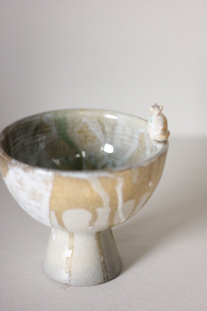 存在感抜群の焼締めのオブジェ的作品。蓋物の楽しさを味わえます。 Make Merry gallery on X