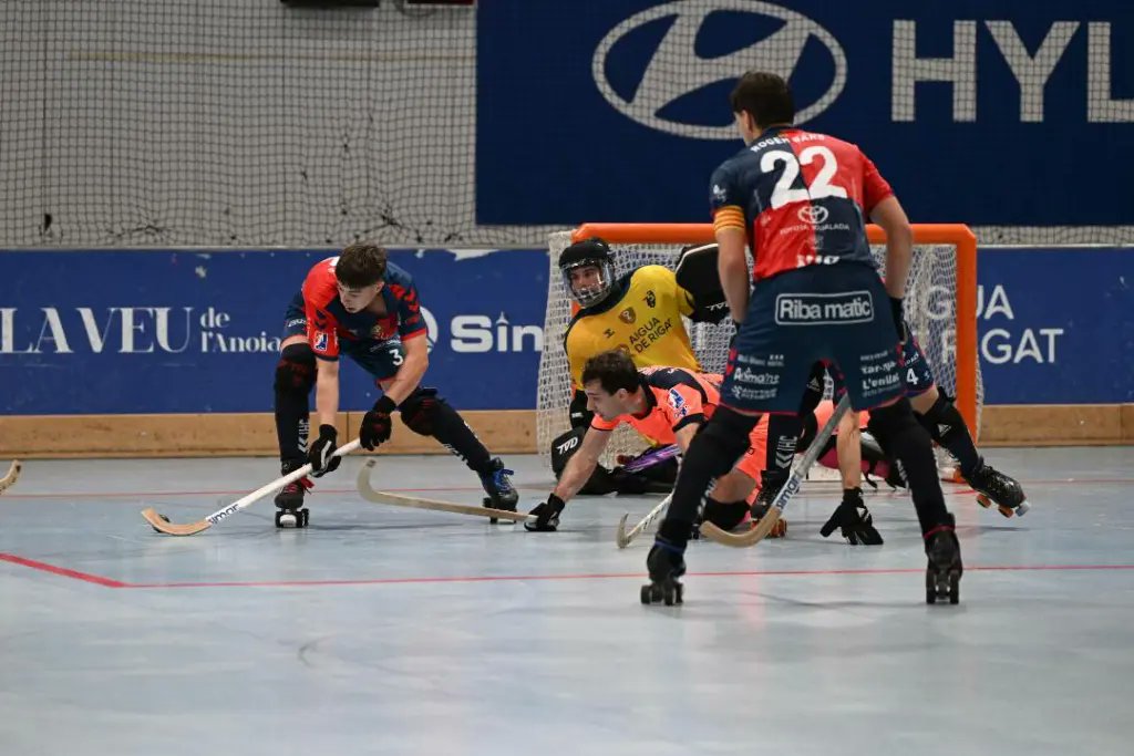 Ràdio Igualada • 103.2 (@radioigualada) on Twitter photo 🏑 L’ <a href="/IgualadaHC/">Igualada Hoquei Club</a> Rigat, a punt per intentar conquerir el ‘Supercampionat’ d’Europa aquest cap de setmana a la Copa Continental de Portugal
👉 radioigualada.cat/lacarta/iguala… 🏑 L’ <a href="/IgualadaHC/">Igualada Hoquei Club</a> Rigat, a punt per intentar conquerir el ‘Supercampionat’ d’Europa aquest cap de setmana a la Copa Continental de Portugal
👉 radioigualada.cat/lacarta/iguala…