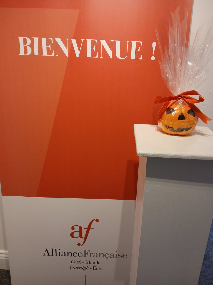 This Saturday (25th October), children and teenagers attending group classes at Alliance Française de Cork can enter our free annual  #Halloween draw to win a chocolate pumpkin!