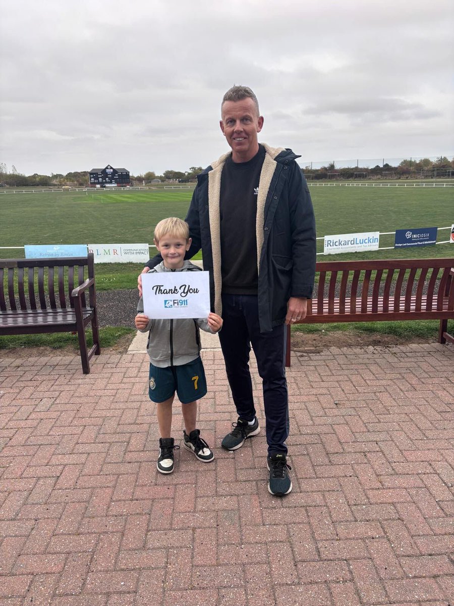 🌟 This month, we’re proud to support Ray of Light Youth Mentoring Services, a local charity guiding &amp; empowering young people to overcome challenges, build confidence, find balance, &amp; succeed.

Join us in helping youth shine and thrive. 💛

#CommunitySupport #Fi911Giving