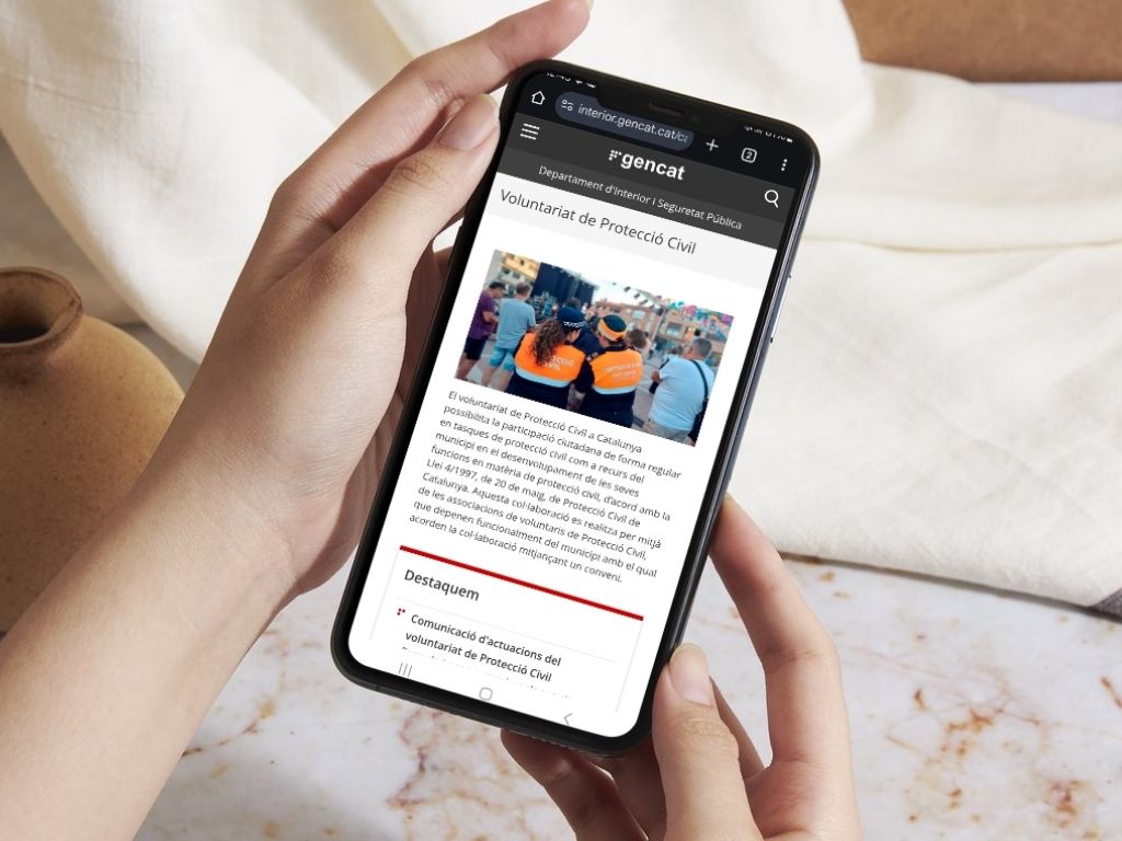 📳💻Atenció, voluntaris i voluntàries de #ProteccióCivil! Ja podeu consultar el nou apartat web on hi trobareu eines i recursos d'interès! 

✔️ Fer-se voluntari, com comunicar actuacions, cercador d'associacions...

👉 gen.cat/43yx2yz