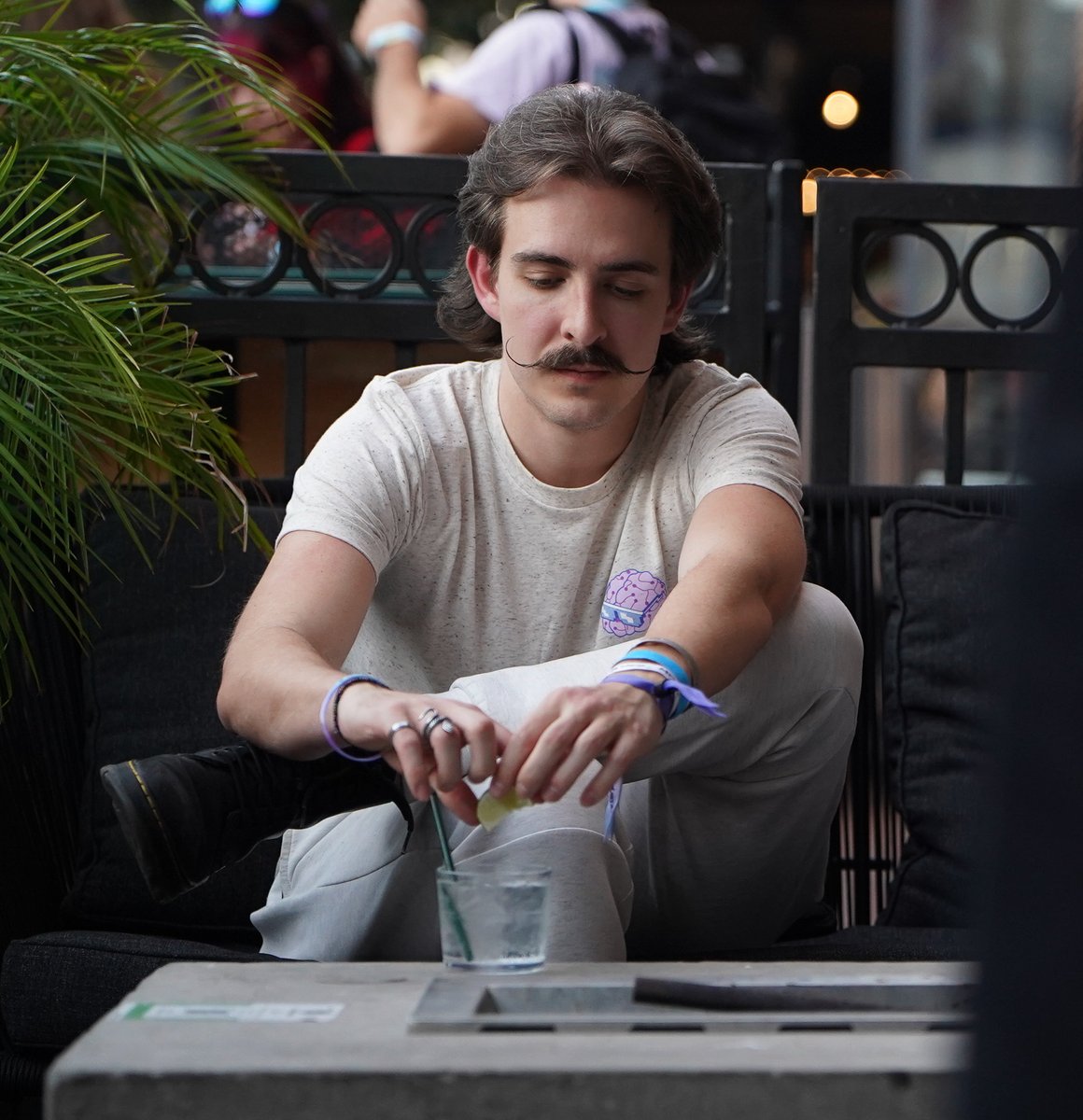 Kuriosityki11s's tweet image. Chat….i fear i have absolutely cooked this year on photos for twitch con 💅🏻