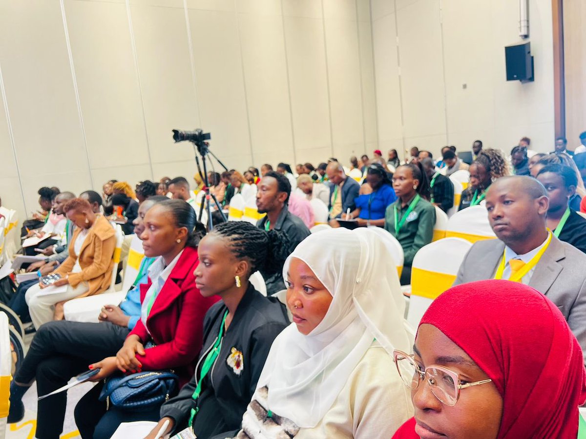 CICD_Uganda's tweet photo. The phrase "If you are not on the table, then you should be on the menu" highlights the importance of youth inclusion in decision-making processes, emphasizing that youth issues matter significantly for driving socio-economic transformation.
#LightupImpactDays2025
#ShiftingPower https://t.co/Ye8QDto5FW