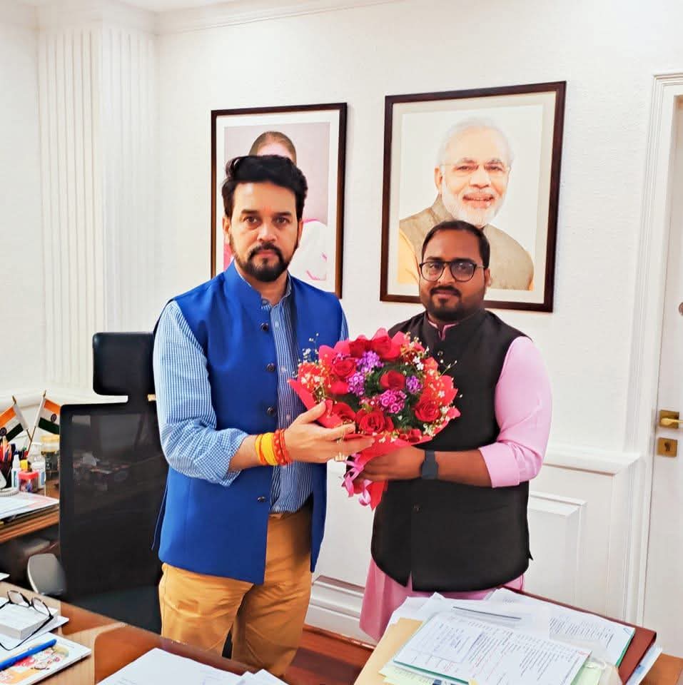 सरल एवं सौम्य व्यक्तित्व के धनी, पूर्व केंद्रीय मंत्री भारत सरकार मा.श्री <a href="/ianuragthakur/">Anurag Thakur</a> जी को जन्मदिन की मंगलमय बधाई।
प्रभु श्री राम से आपके स्वस्थ,दिर्घायु एवं उज्ज्वल भविष्य की कामना करता हूँ।

#AnuragThakur #birthdaywishes