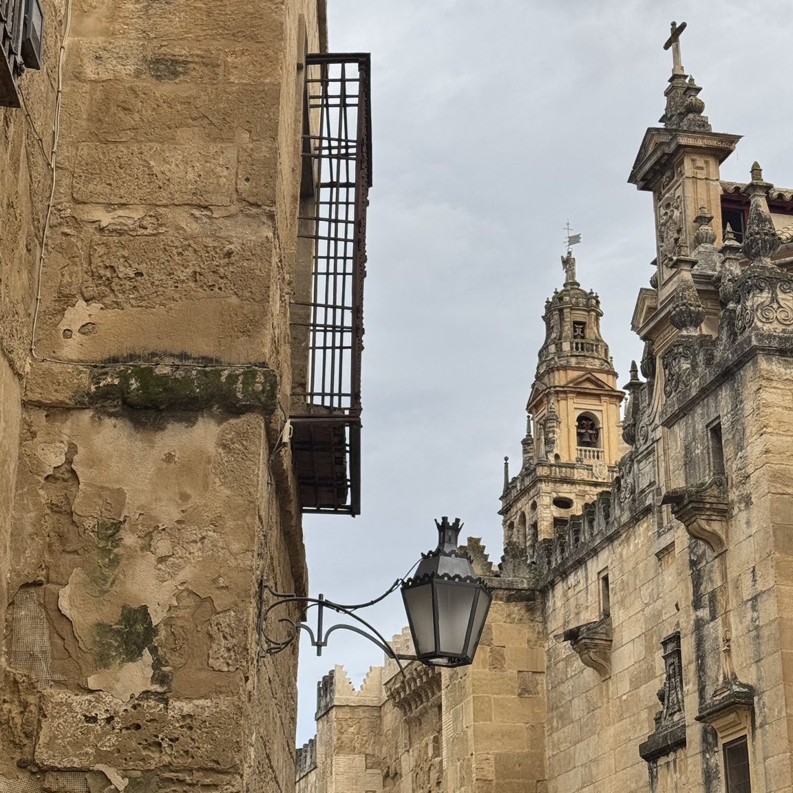 reruxxi's tweet photo. Feliz día a todos los que tenemos suerte de ser de la ciudad más bonita. Mi Córdoba. https://t.co/xKxOSLDwVg