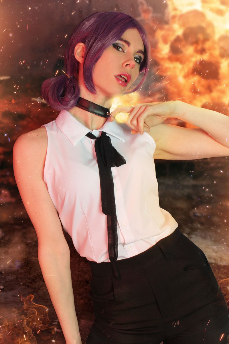 #FlashbackFriday con Reze para recibir la peli con las galas puestas ~
Feliz finde de #chainsawman , amores ~