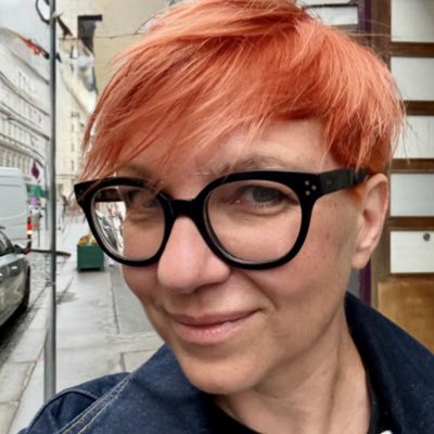 Julia Petschinka tweet media