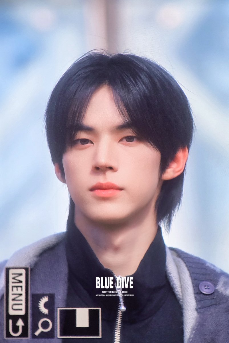 blue dive tweet media