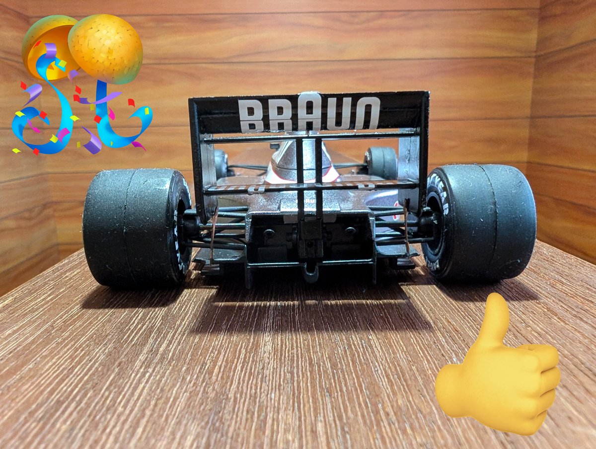 knightsavior009's tweet photo. ティレル020ホンダ完成しました✨🚗✨❗
1/20用のデカールを1/24に加工したので苦労しました。
ピレリでなくグッドイヤーで、フロントウイングは補強してさらにボーテックスジェネレーターを付けてあります
#プラモデル
#カーモデル
#WABE
#ウェーブ
#ユニオンセイバー
#ナイトセイバーのファクトリー https://t.co/S4ksMfaXvA