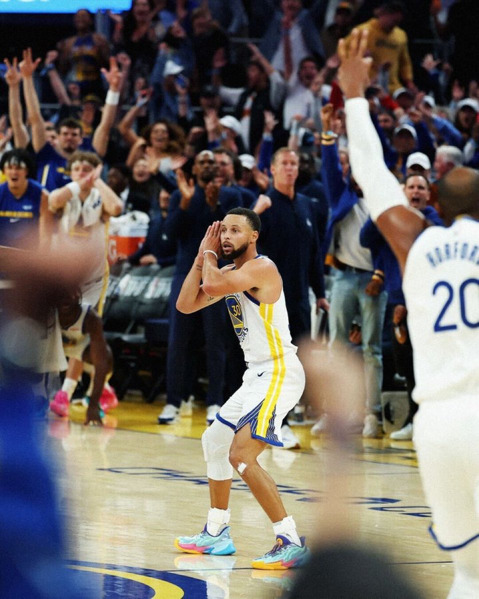 algonsolv's tweet image. CHEF CURRY JUST COOKED NUGGETS.