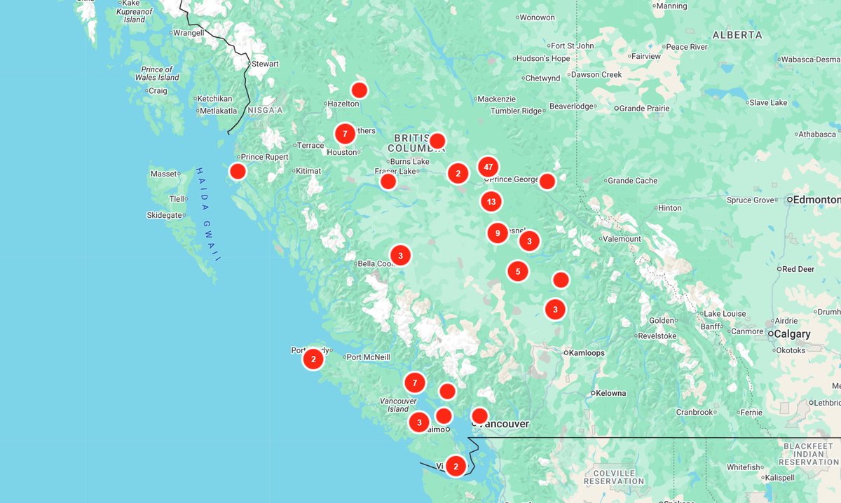 DriveBC's tweet photo. 👋🚦HEADS UP! - There are a number of power outages affecting #BCHighways tonight. Remember to use the four-way stop procedure at any uncontrolled intersections. Slow down and drive with caution.
For more information on power outages, visit @BChydro or @FortisBC. https://t.co/F3DHrYRpyj