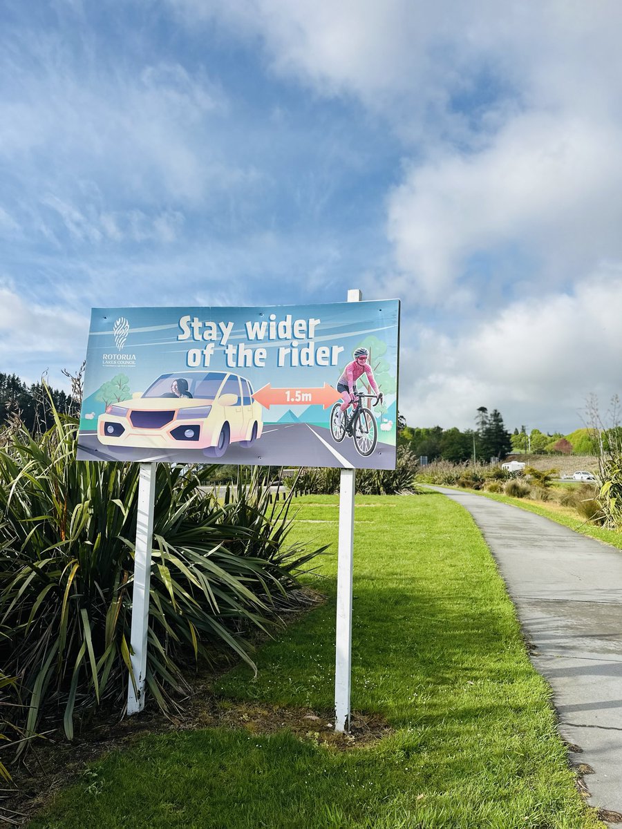 yukimtb's tweet image. 🇳🇿ロトルアの至るところにある大好きなサイン達🫶
皆んな思いやりを持って道をシェア。
日本でもこういうサインが増えていくといいな🥹