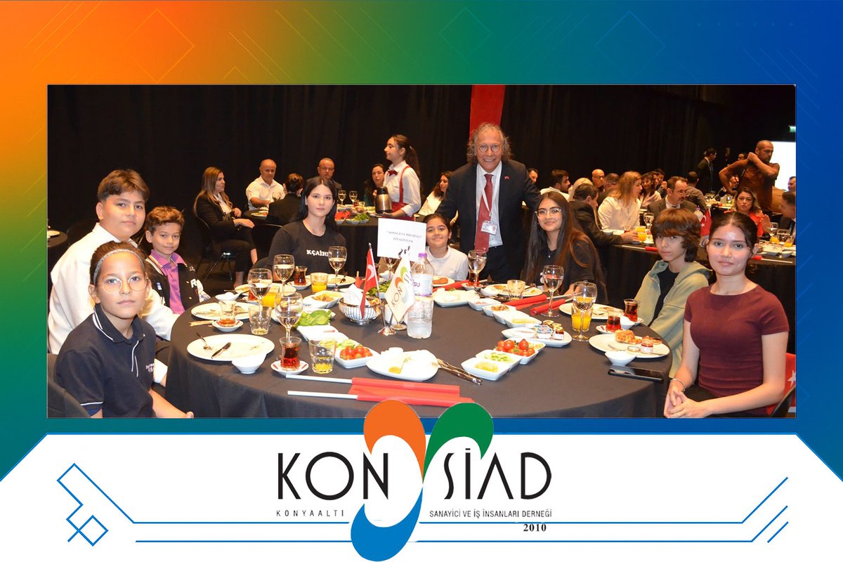 KONYSİAD-Konyaaltı MEM iş birliği ile gerçekleştirdiğimiz "Sonsuz Cumhuriyet" yarışması ödül töreni ve Milli Mücadele Kahramanlarımızdan Kara Fatma'nın hikayesinin konu edildiği, toplantımızda bizleri onurlandıran değerli protokole ve misafirlerimize teşekkür ediyoruz.