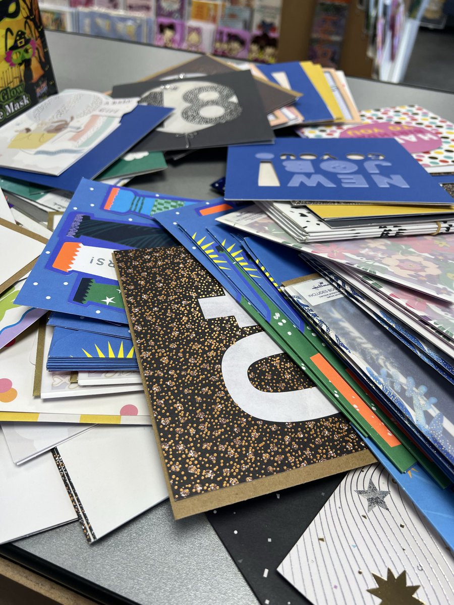 FrihaAyub's tweet image. #FridayVibes 
#Workflow 
#cardshop