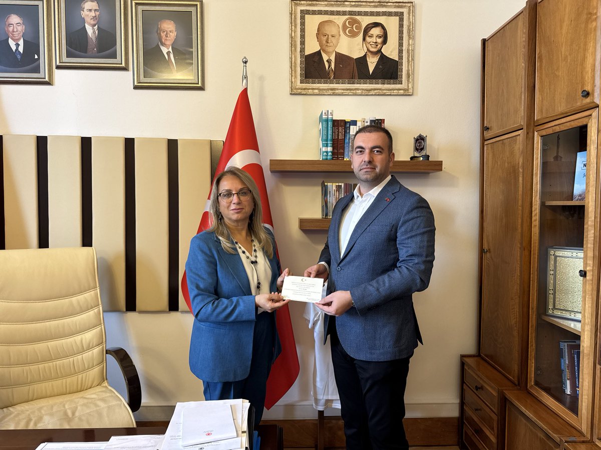 📍TBMM

Sri Lanka Cumhuriyeti Nevşehir Fahri Konsolosu ve Uluer Group Yönetim Kurulu Başkanı Av. Mahmut Sami Uluer Gazi Meclisimizde bizleri ziyaret ettiler.

Nazik ziyaretlerinden dolayı teşekkür ediyorum.