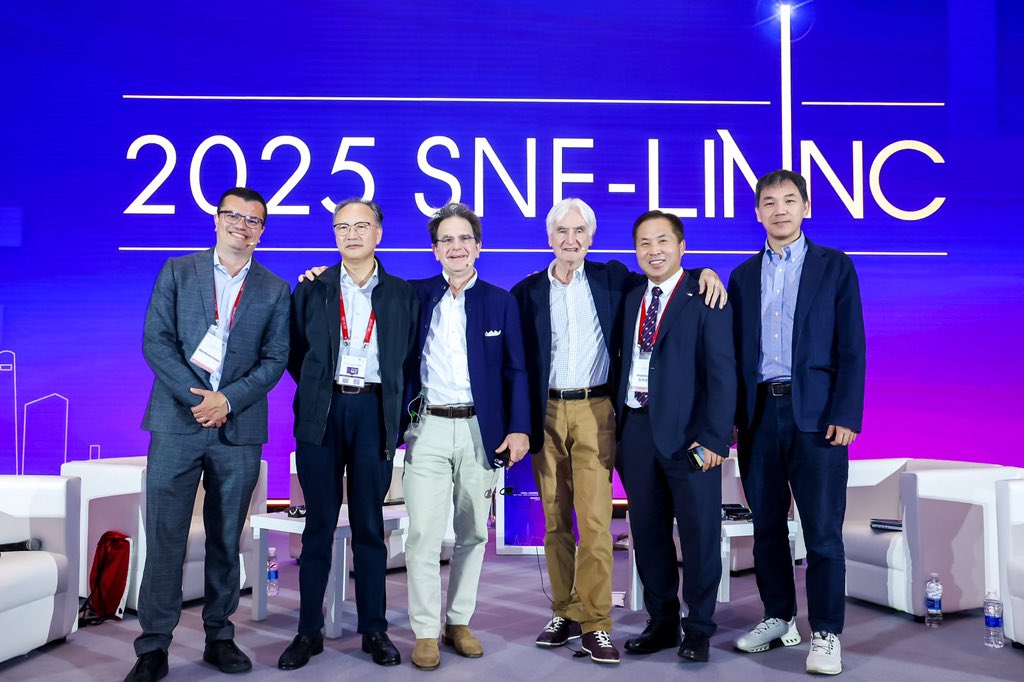 EileenLiuXY's tweet photo. Successful first day at LINNC China in collaboration with SNF!
@vitorpereiracan @SmhNeuroVasc @LINNConline @RADIS_lab
#LINNC #LINNCCHINA #RADISLab https://t.co/NnkfBtKJ9Z