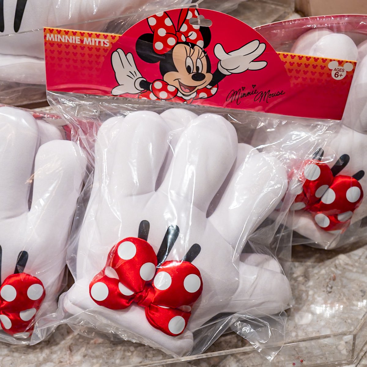 ミッキー、ミニーデザイン！ 東京ディズニーリゾート 身につけグッズ
