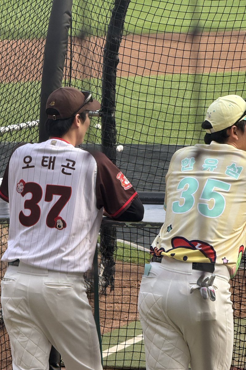 🔒왜시즌중에안입었지