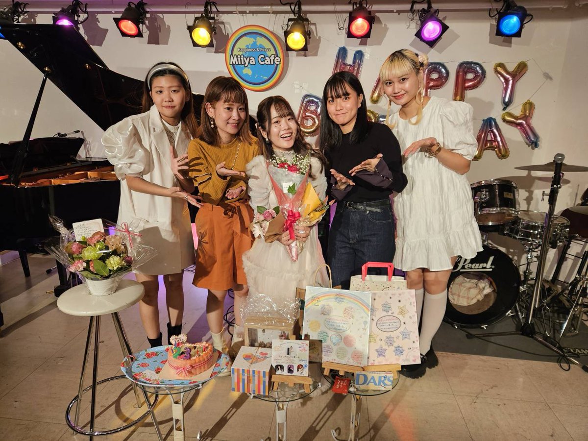 xx_k1015's tweet photo. バースデー企画ライブその②✨

出演者様との写真📷💖

@a_yanocheese 
@and___vivi 
@yellow_hiroha 

出演して下さり、改めて本当にありがとうございました😭✨
書き足りないのでALTにて🤣

皆さん、本当にありがとうございました😭 https://t.co/mtzOLMcijr