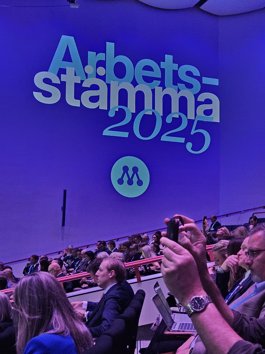 Dag 2 på #arbetsstämma2025 inleds med "Lag och ordning". #Moderaterna